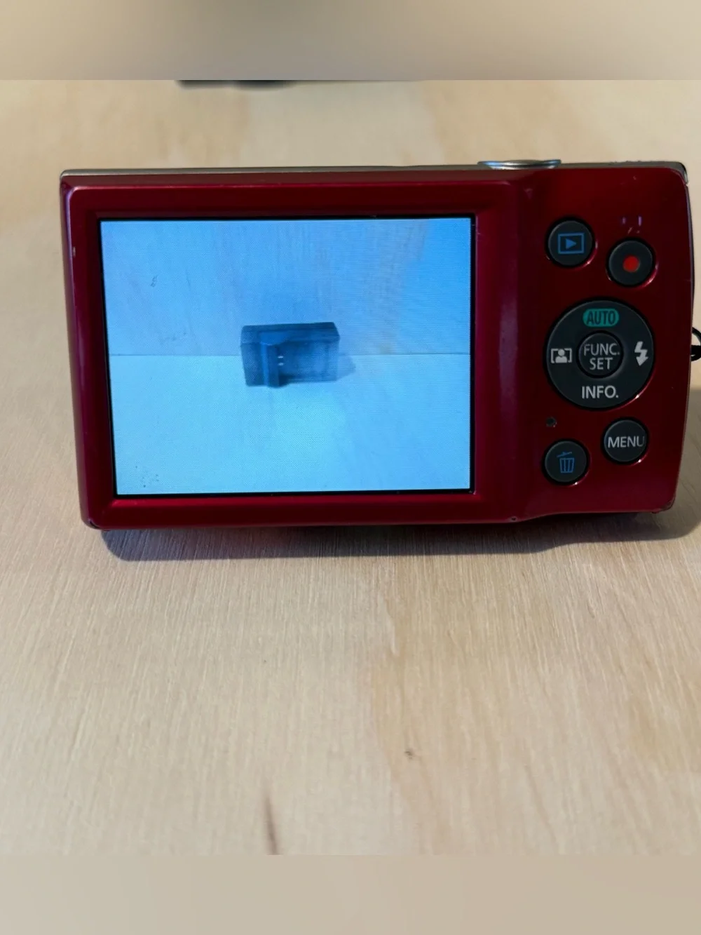 Canon PowerShot ELPH 180 Red 20MP Dig Camera Tested Good w/Bundle Read Info Blw